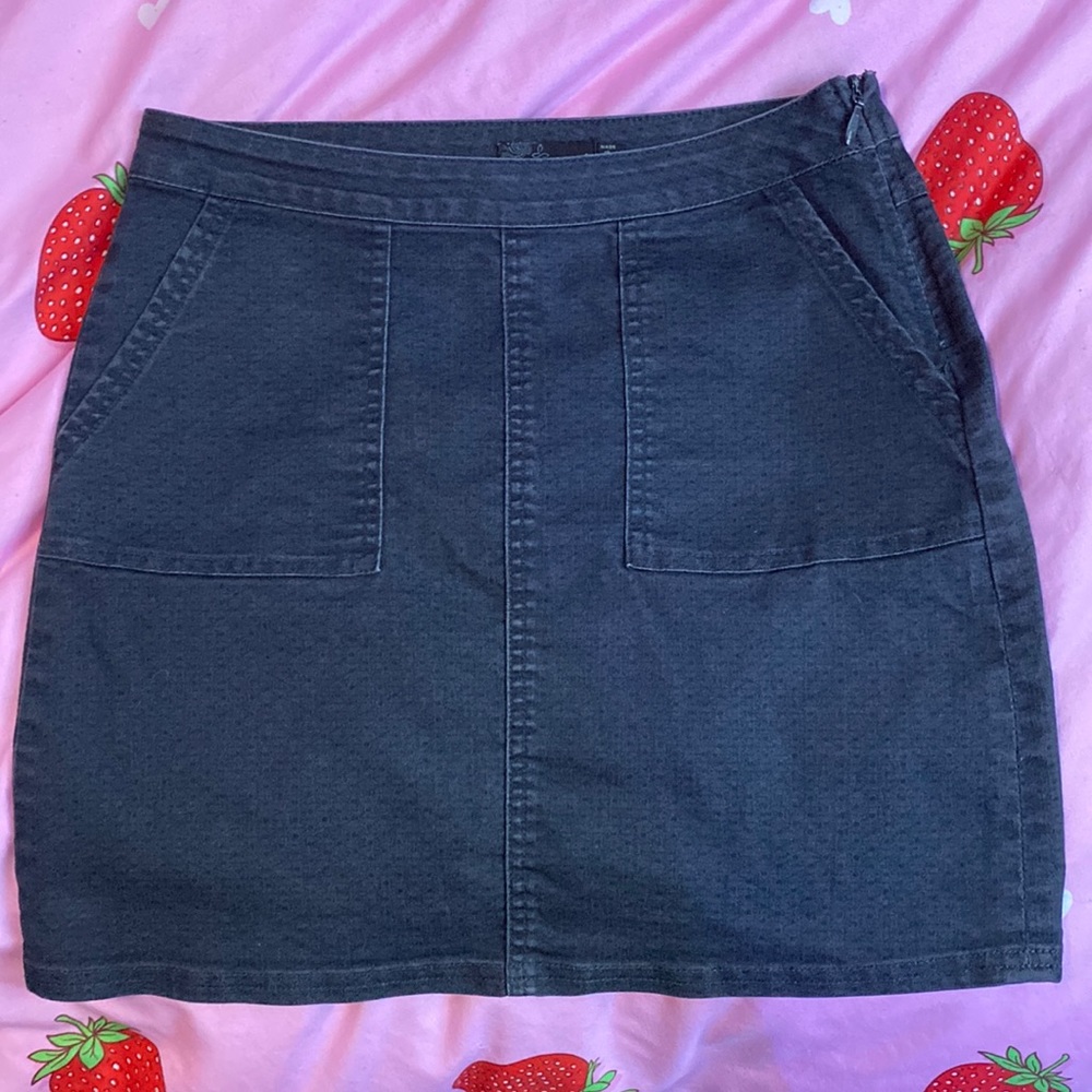 STRECHY JEAN SKIRT
